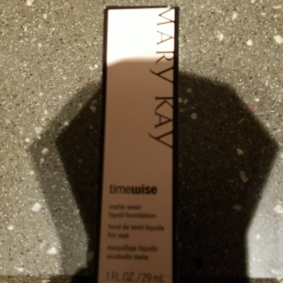 Mary Kay - Picture 6 of 7